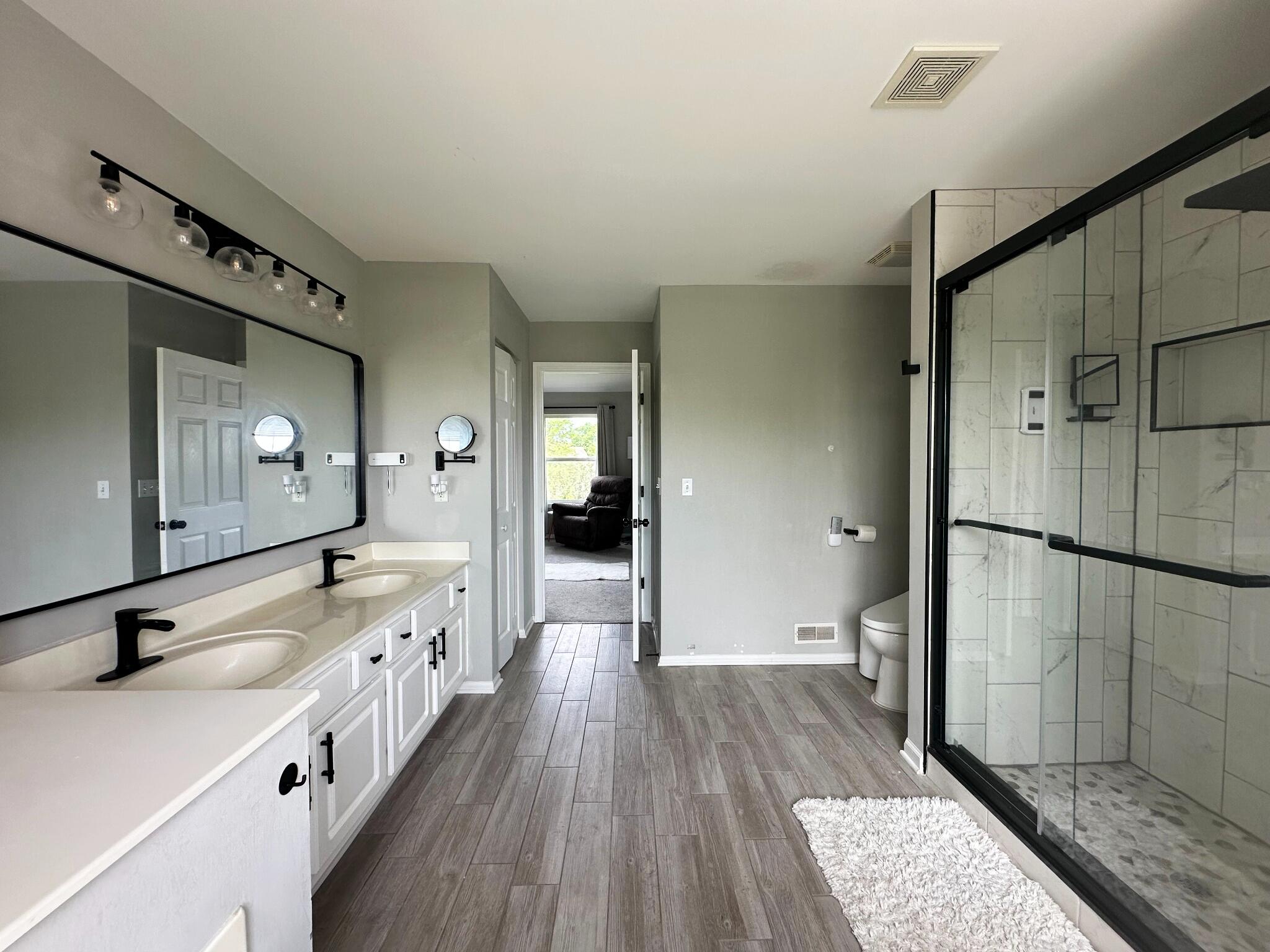 9700 67th Street Kenosha, WI 53142 - Photo 18 of 32 2F MASTER BATHROOM 3