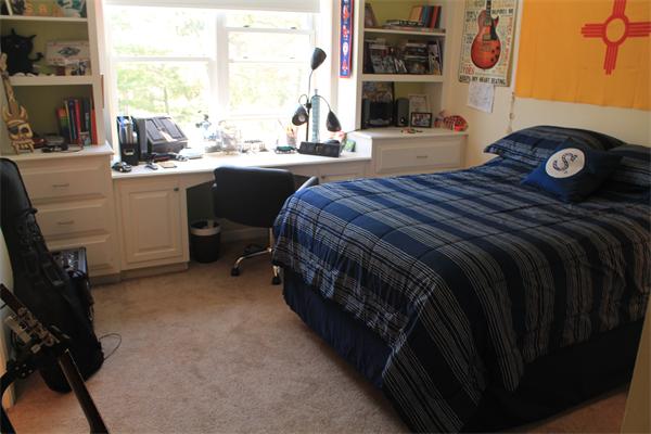 19 Pendulum Pass Hopkinton, MA 01748 - Photo 18 of 30 a bedroom with a bed and a window