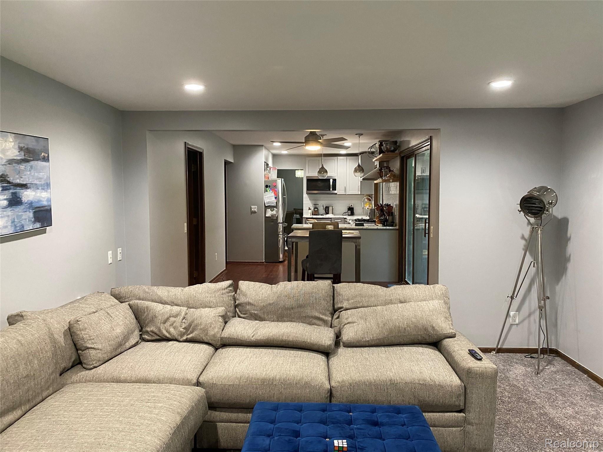 36798 Chesapeake Road Farmington, MI 48335 - Photo 13 of 32 13.jpeg