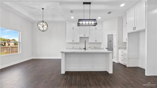 $285,000 | 2004 Hole Mission, Unit 6, Mission, TX 78572