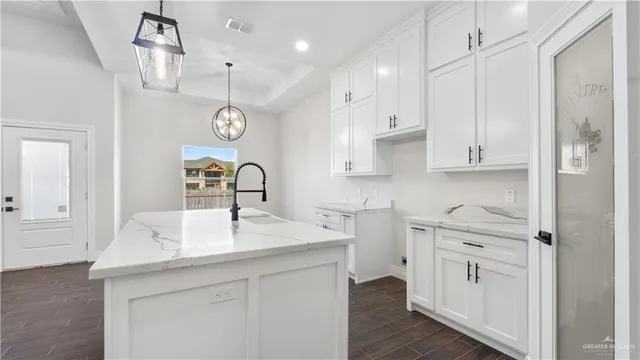 $285,000 | 2004 Hole Mission, Unit 6, Mission, TX 78572