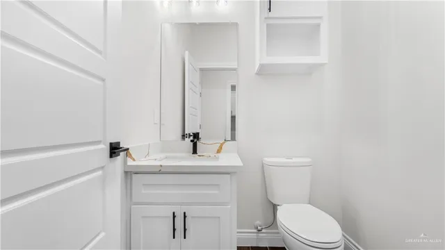 $285,000 | 2004 Hole Mission, Unit 6, Mission, TX 78572