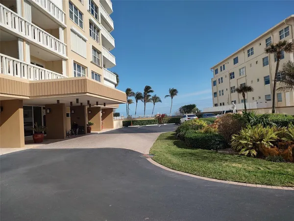 $3,400 | 1012 North Ocean Boulevard, Unit 602, Pompano Beach, FL 33062