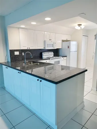 $3,400 | 1012 North Ocean Boulevard, Unit 602, Pompano Beach, FL 33062