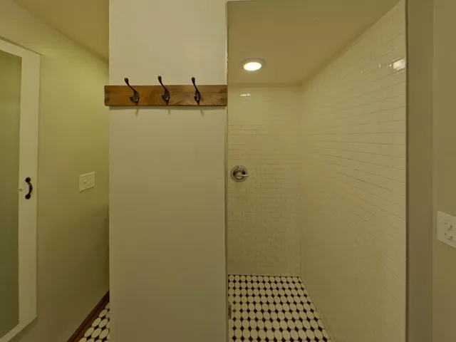 $2,009 | 16377 Duluth Avenue Southeast, Prior Lake, MN 55372