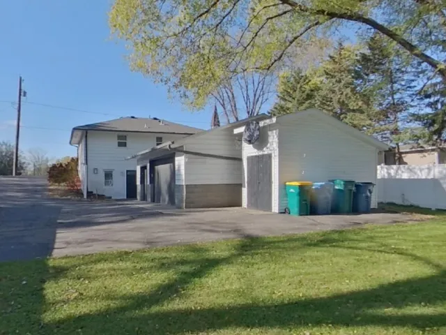 $2,009 | 16377 Duluth Avenue Southeast, Prior Lake, MN 55372