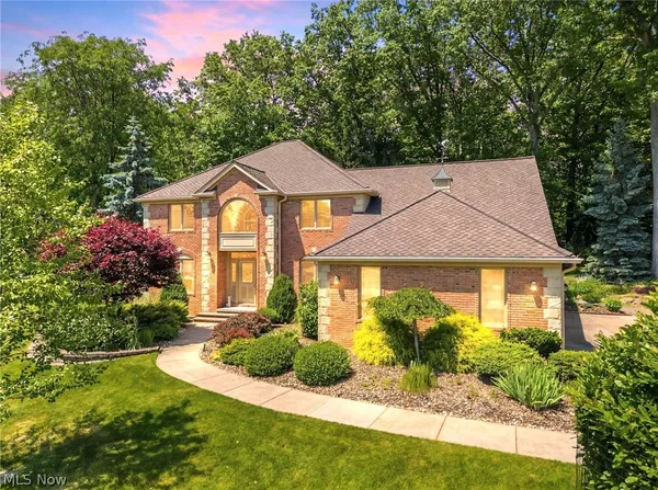 $750,000 | 6670 Beechwood Drive, Independence, OH 44131