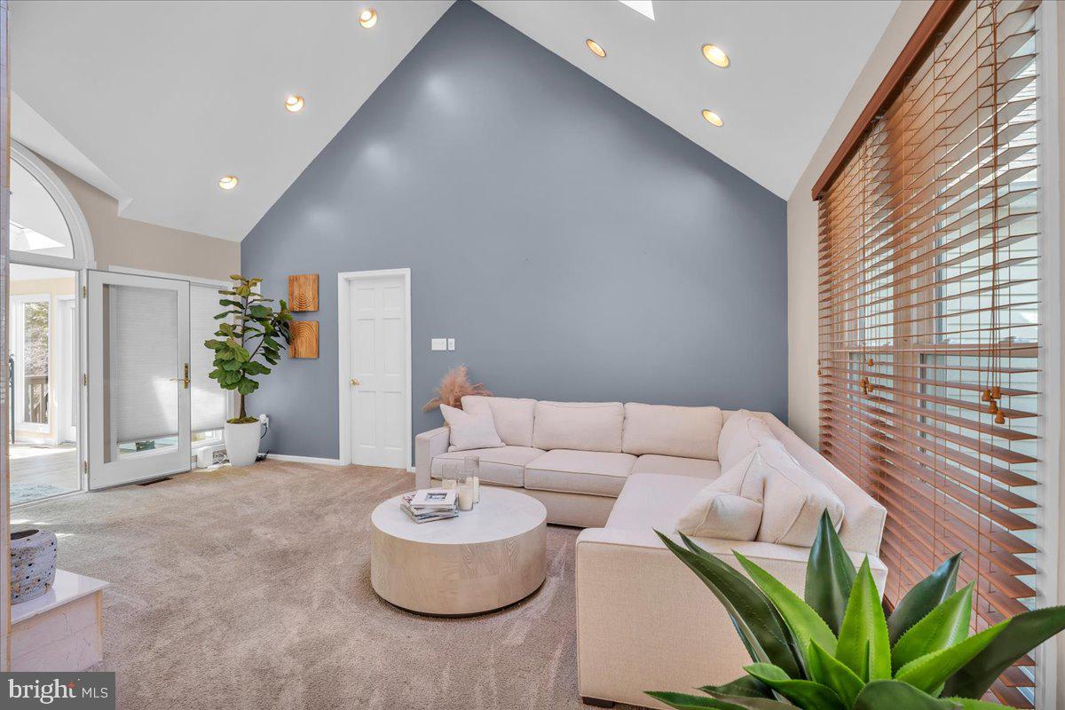 128 Bortons Road Marlton, NJ 08053 - Photo 13 of 48 a living room with furniture and a potted plant