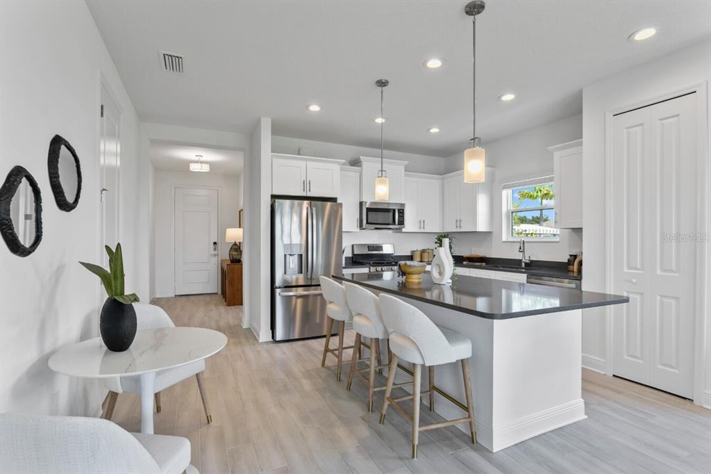 2531 Beachcomber Inlt Loop, Unit CRYSTAL SAND Lakewood Ranch, FL 34211 - Photo 9 of 37