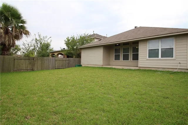 $1,950 | 11505 Oltons Bluff Cove, Austin, TX 78754