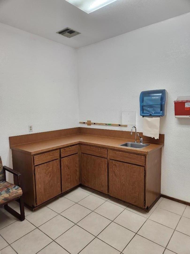 1326 Natividad Road, Unit A3 Salinas, CA 93906 - Photo 8 of 13 Gallery Image 8