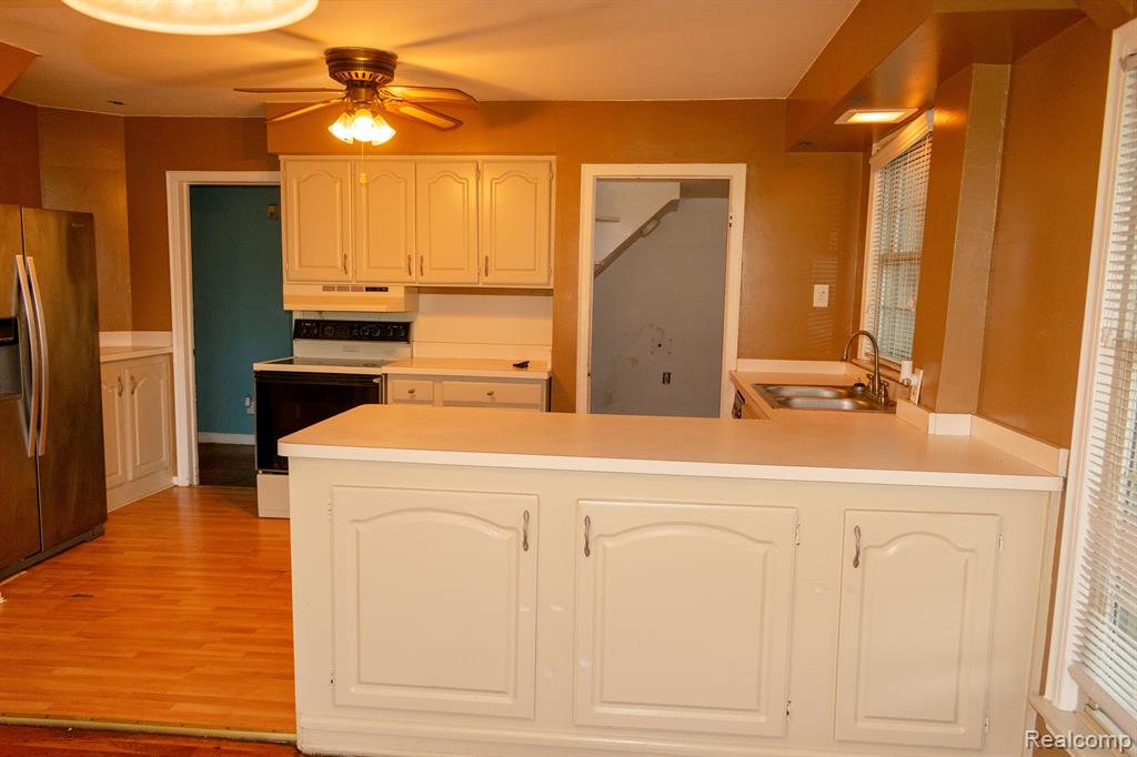 34950 Van Born Road Wayne, MI 48184 - Photo 9 of 26 Gallery Image 9