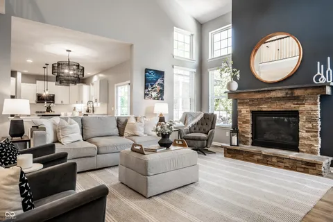 $870,000 | 2500 Fawn Bluff Court, Zionsville, IN 46077