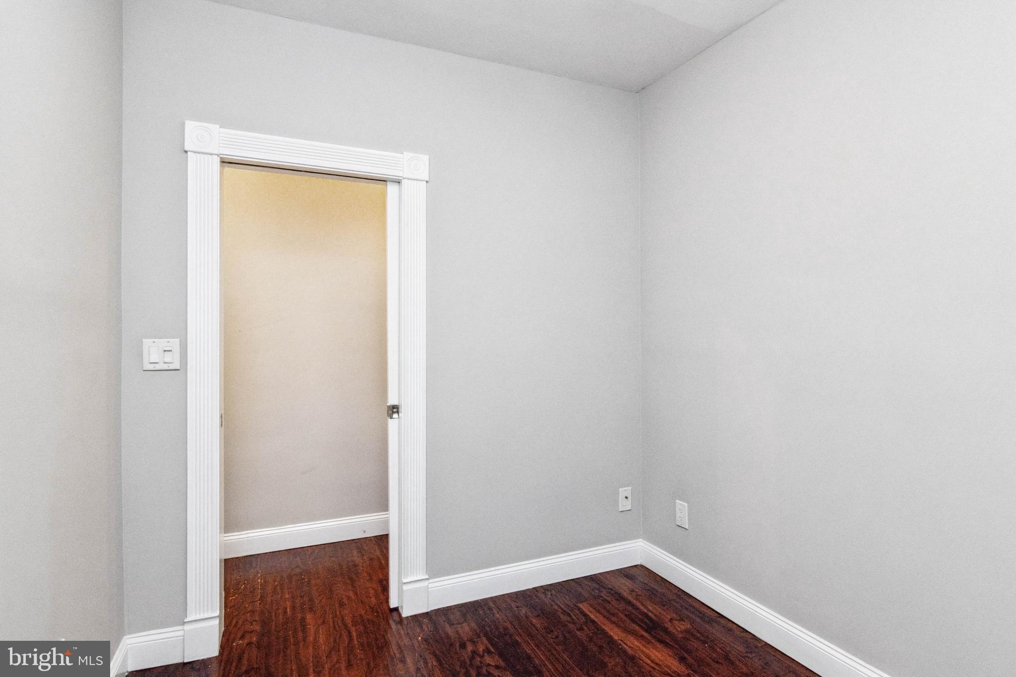 212 South Exeter Street Baltimore, MD 21202 - Photo 20 of 25 Middle bedroom of office
