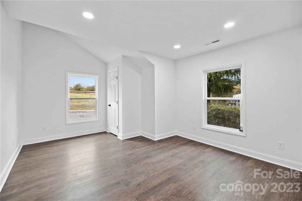 332 East Dunlap Street Lancaster, SC 29720 - Photo 15 of 31