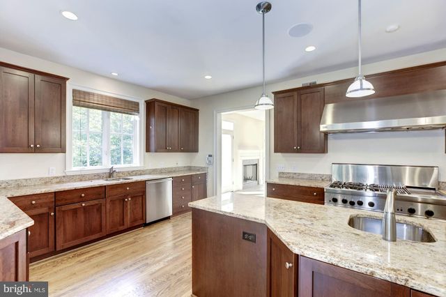 $1,600,000 | 5431 Mohican Road, Bethesda, MD 20816
