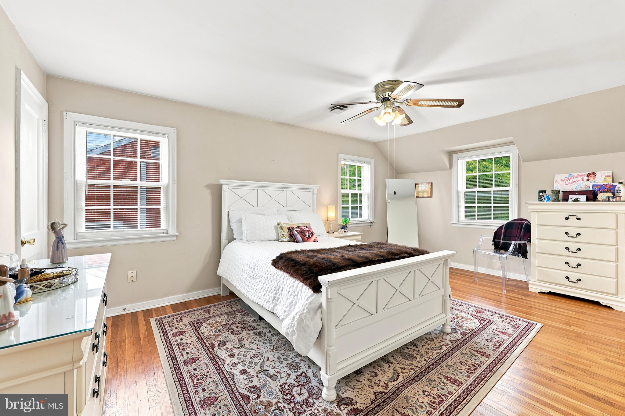 844 Burmont Road Drexel Hill, PA 19026 - Photo 18 of 24