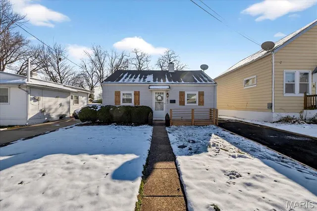 $170,000 | 202 Monica Drive, Sunset Hills, MO 63127