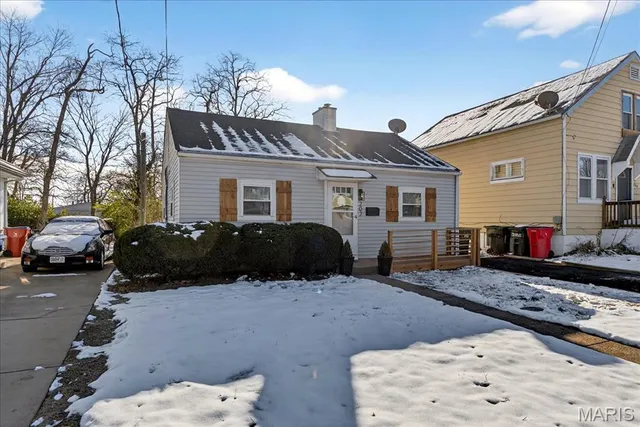 $170,000 | 202 Monica Drive, Sunset Hills, MO 63127