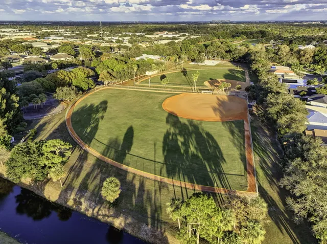 $559,900 | 154 Rosewood Circle, Jupiter, FL 33458