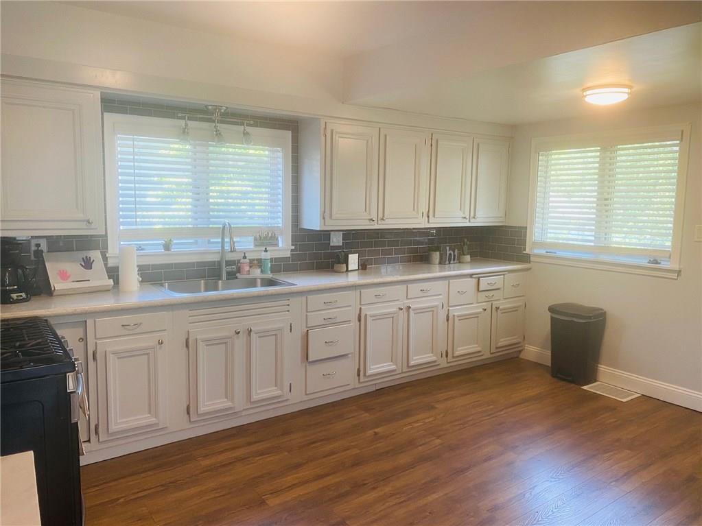 1523 Old Butler Road New Castle, PA 16101 - Photo 2 of 18