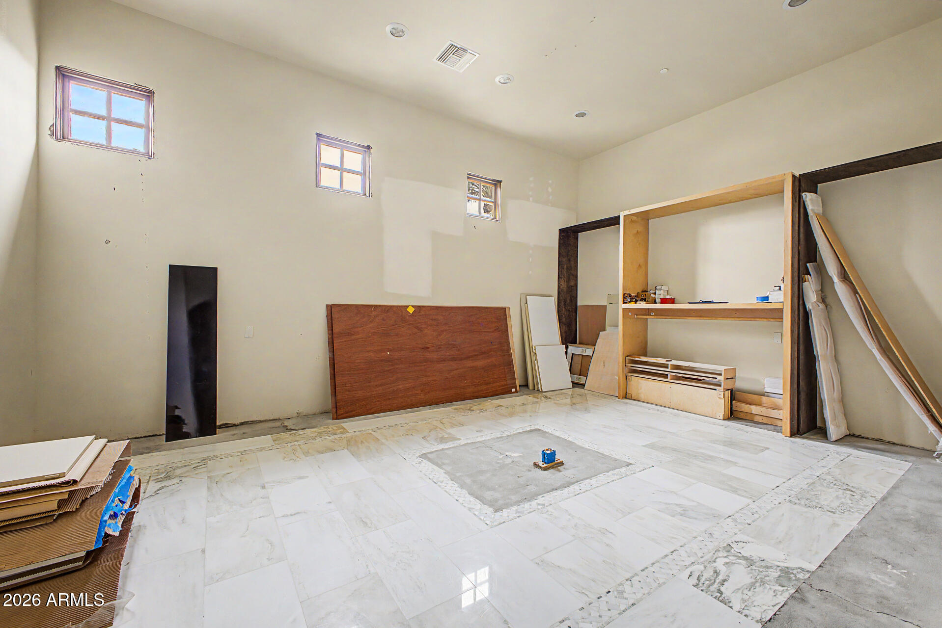 6525 North Lost Dutchman Road Paradise Valley, AZ 85253 - Photo 42 of 81 His/Her Closets