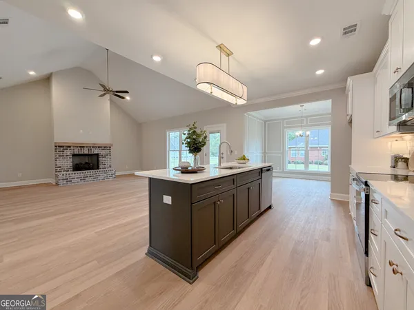 $434,000 | 10 Honeysuckle Drive, Claxton, GA 30417