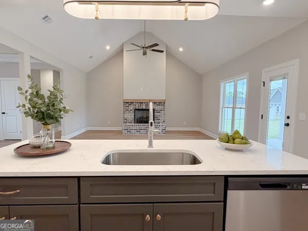 $434,000 | 10 Honeysuckle Drive, Claxton, GA 30417