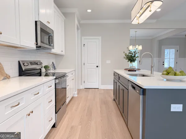 $434,000 | 10 Honeysuckle Drive, Claxton, GA 30417