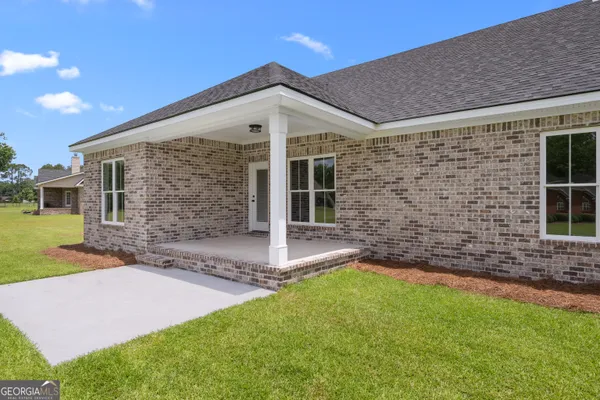 $434,000 | 10 Honeysuckle Drive, Claxton, GA 30417