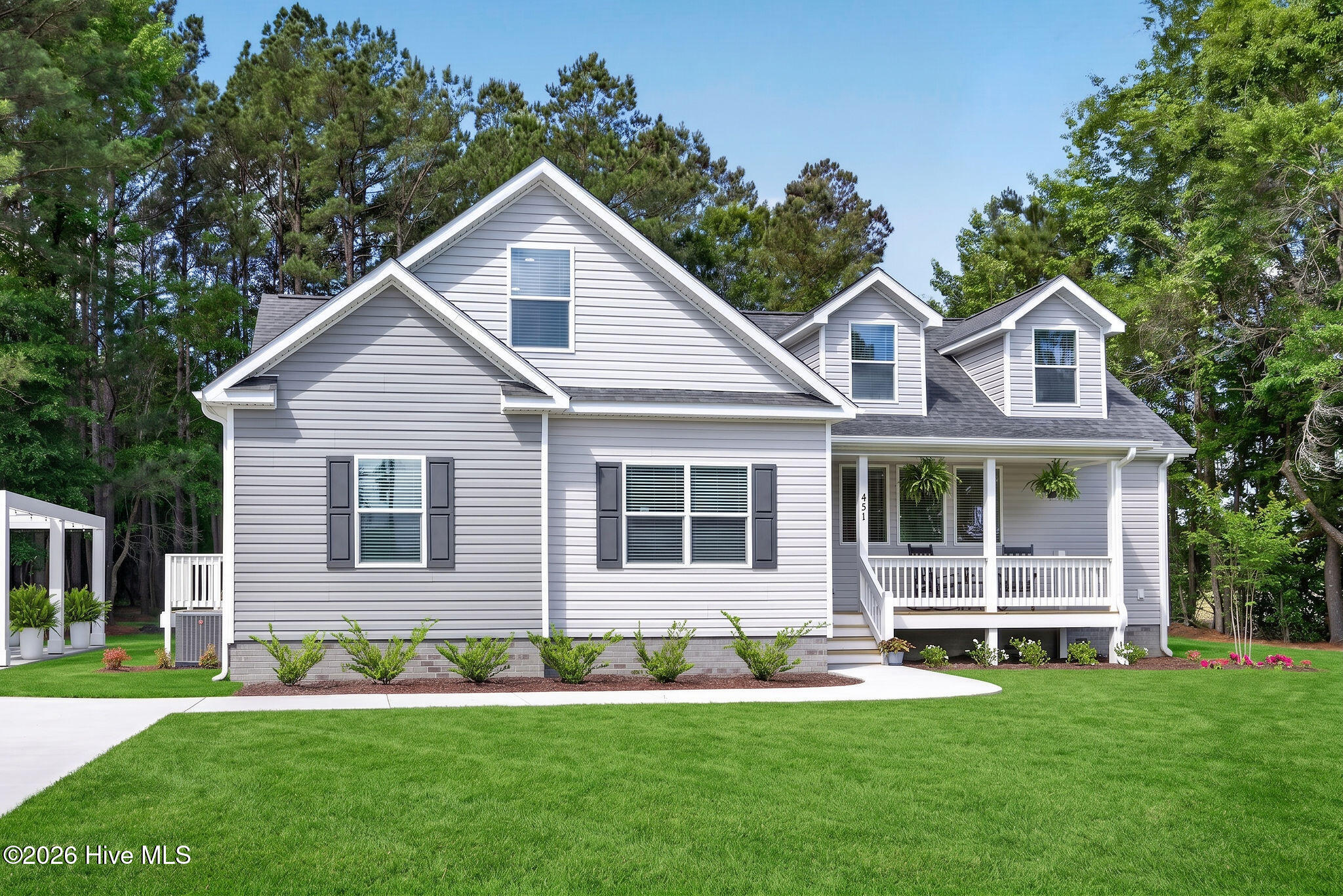 451 Governors Road Southeast Winnabow, NC 28479 - Photo 2 of 60 451GovernorsRoadSE-2_Digital_Lawn_Repair