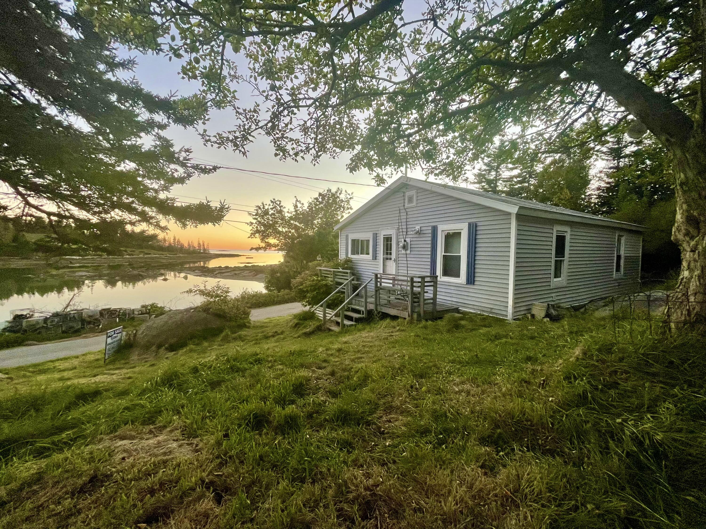 49 Dyers Island Road Vinalhaven, ME 04863 - Photo 19 of 29 FB900B01-06CE-4D64-A7EA-3955BD9E4C08_1_2