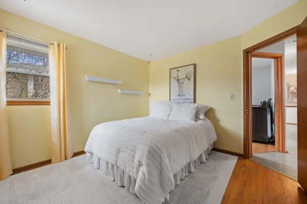 $484,900 | 5826 Sugarbush Lane, Greendale, WI 53129