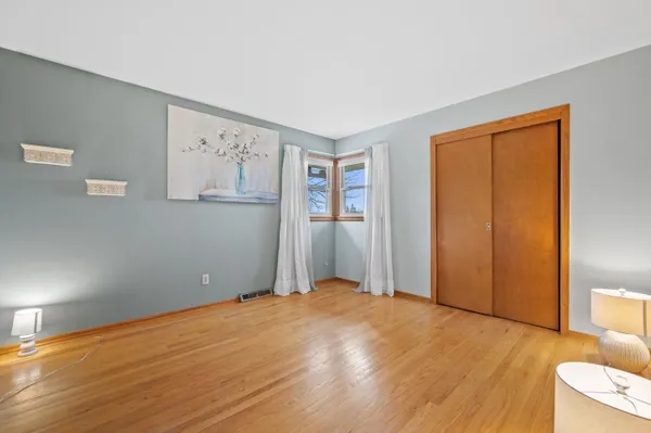 $484,900 | 5826 Sugarbush Lane, Greendale, WI 53129