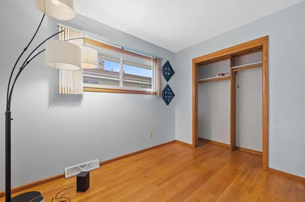 $484,900 | 5826 Sugarbush Lane, Greendale, WI 53129