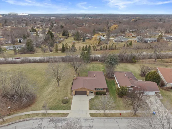 $484,900 | 5826 Sugarbush Lane, Greendale, WI 53129