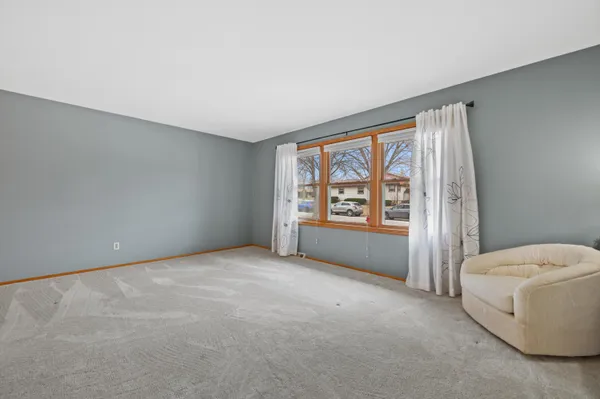 $484,900 | 5826 Sugarbush Lane, Greendale, WI 53129