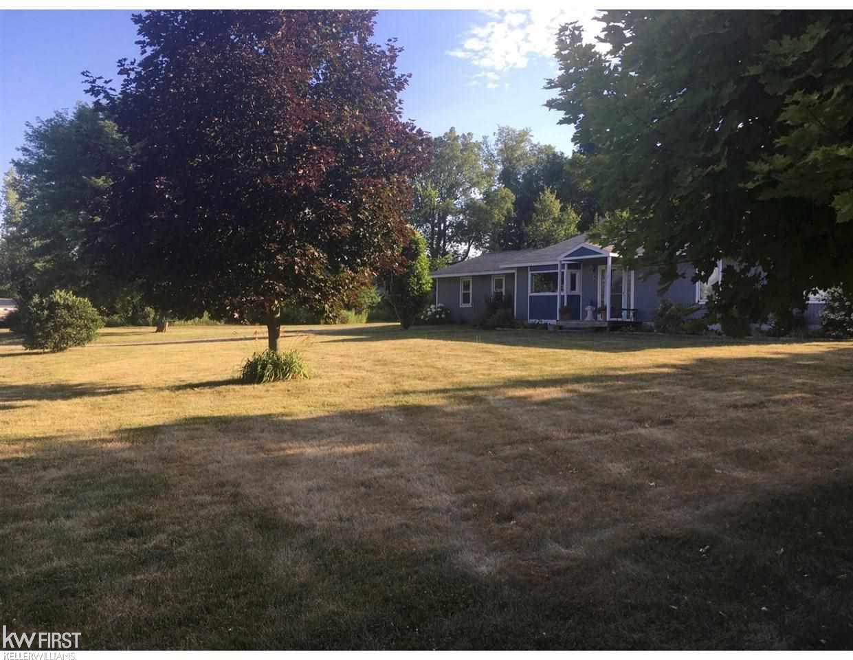 7685 Clyde Road Fenton, MI 48430 - Photo 2 of 20
