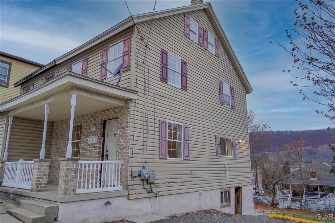 139 East Ruddle Street Coaldale, PA 18218 - Photo 2 of 39