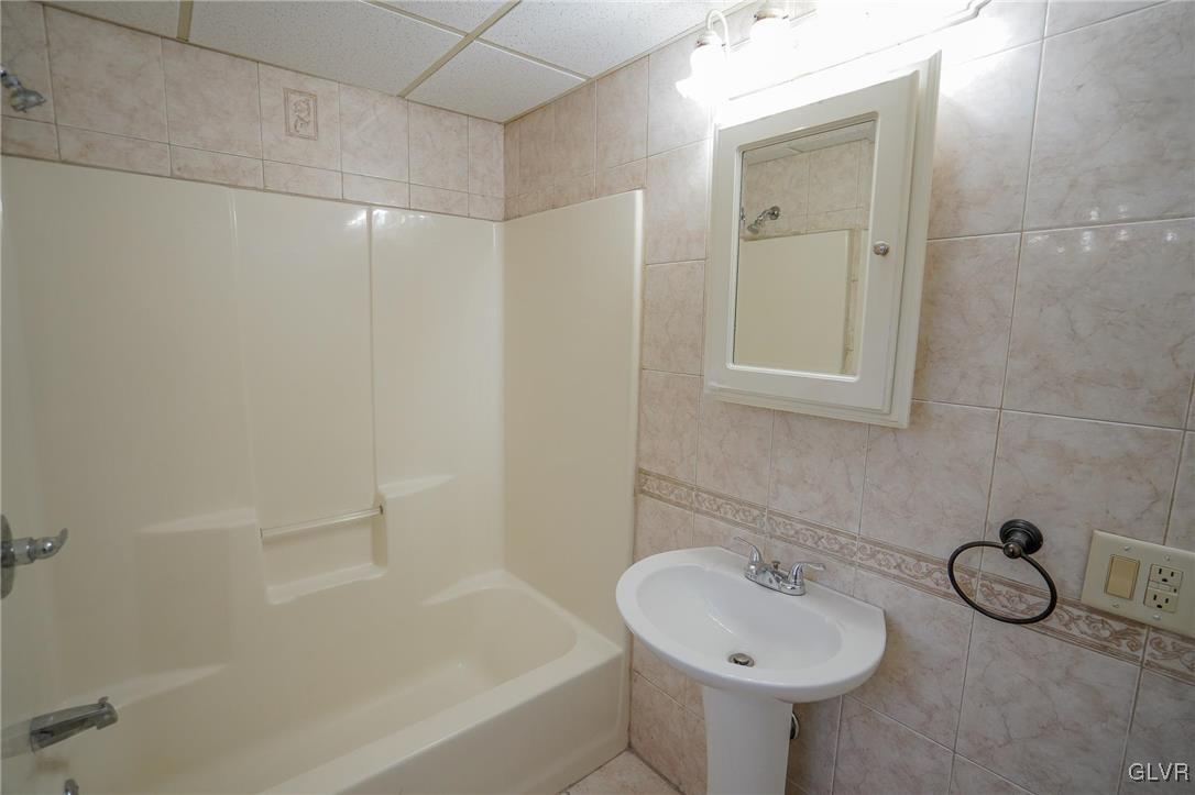 139 East Ruddle Street Coaldale, PA 18218 - Photo 35 of 39