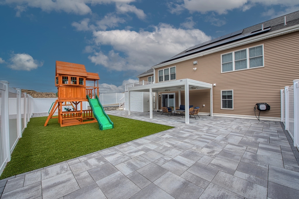 35 Metacomet Road, Unit 35 West Bridgewater, MA 02379 - Photo 12 of 42