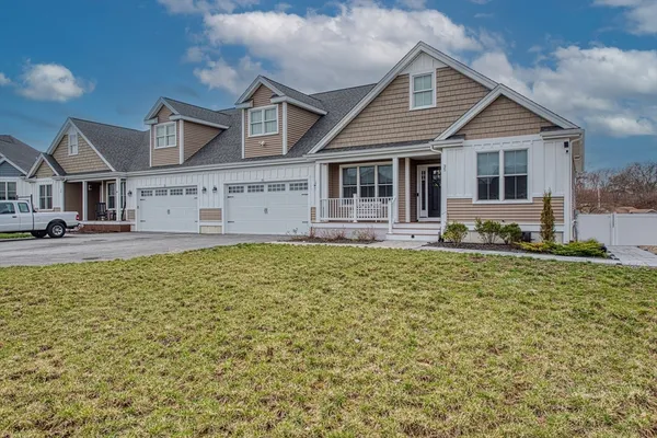 $849,900 | 35 Metacomet Road, Unit 35, West Bridgewater, MA 02379