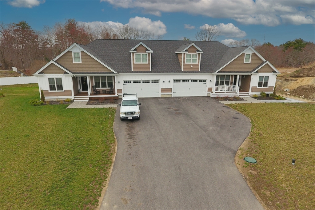 35 Metacomet Road, Unit 35 West Bridgewater, MA 02379 - Photo 3 of 42