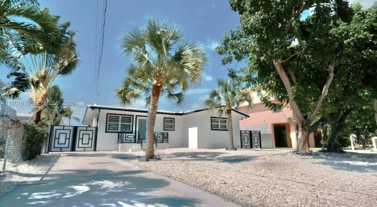 2133 Yellowtail Avenue Marathon, FL 33050 - Photo 6 of 24