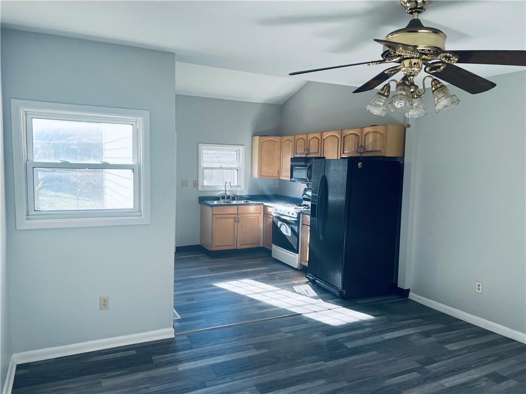 824 Walnut Street Pittsburgh, PA 15221 - Photo 2 of 10