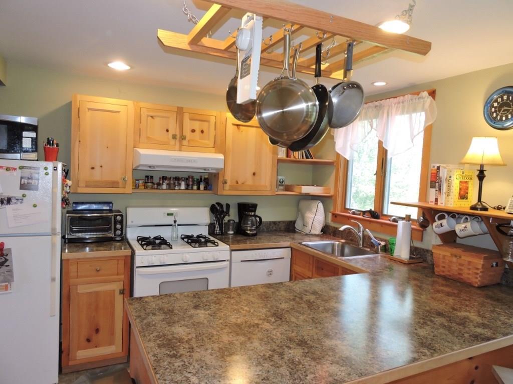 289 Mountain Road Cape Neddick, ME 03902 - Photo 7 of 27 Photo