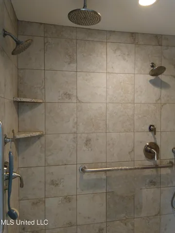 $279,500 | 6 Morningside Drive, Indianola, MS 38751