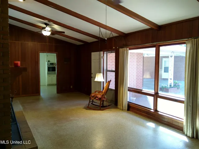 $279,500 | 6 Morningside Drive, Indianola, MS 38751