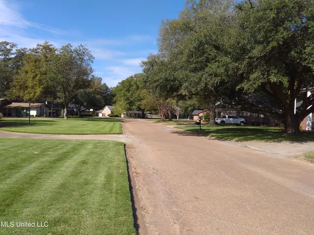 $279,500 | 6 Morningside Drive, Indianola, MS 38751