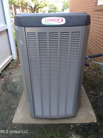 $279,500 | 6 Morningside Drive, Indianola, MS 38751